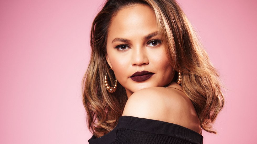 Chrissy Teigen Forced To Apologise For The Serious Crime Of Having Nipples 4342