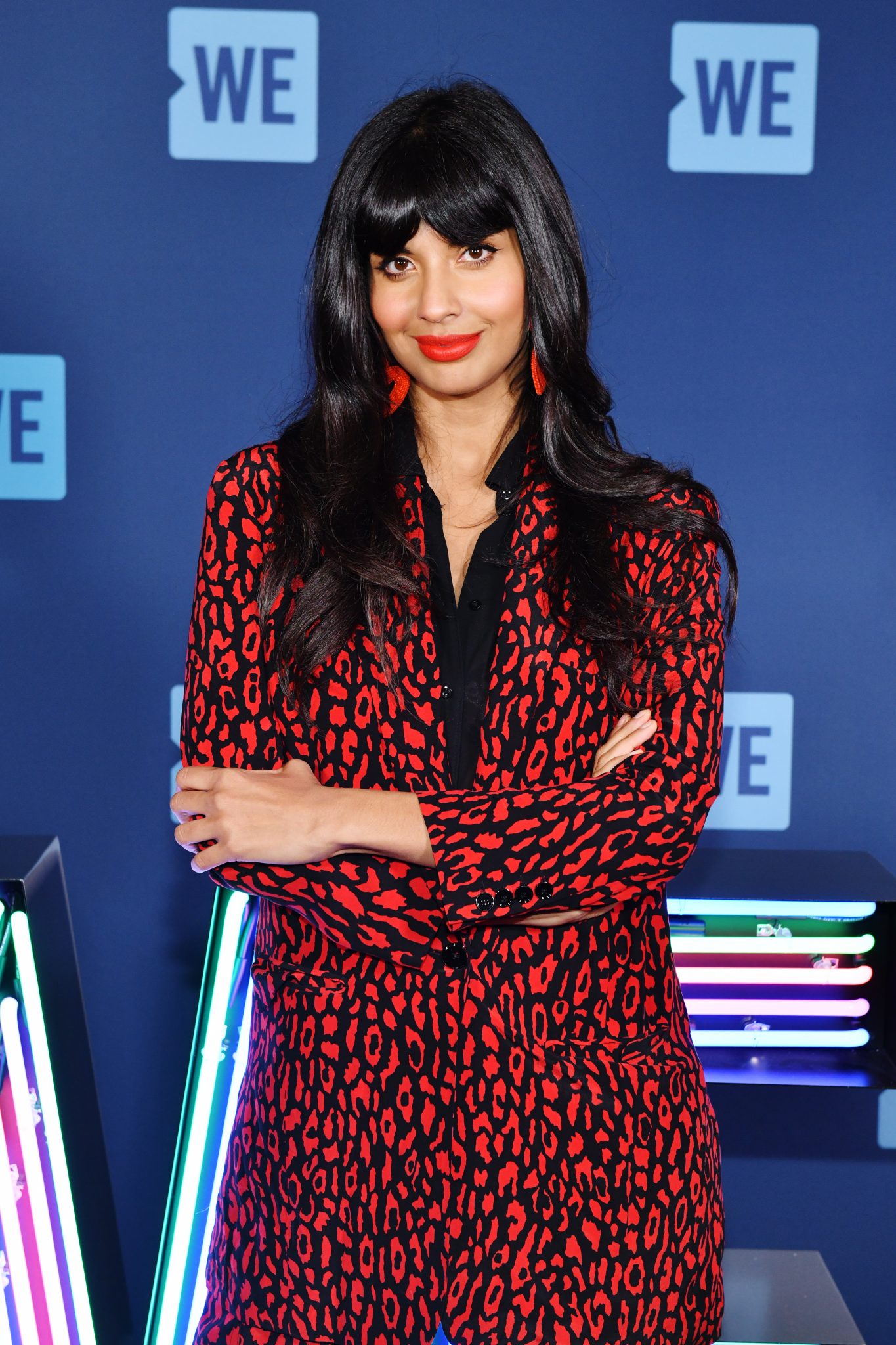 Jameela Jamil shares EDS photo on Twitter