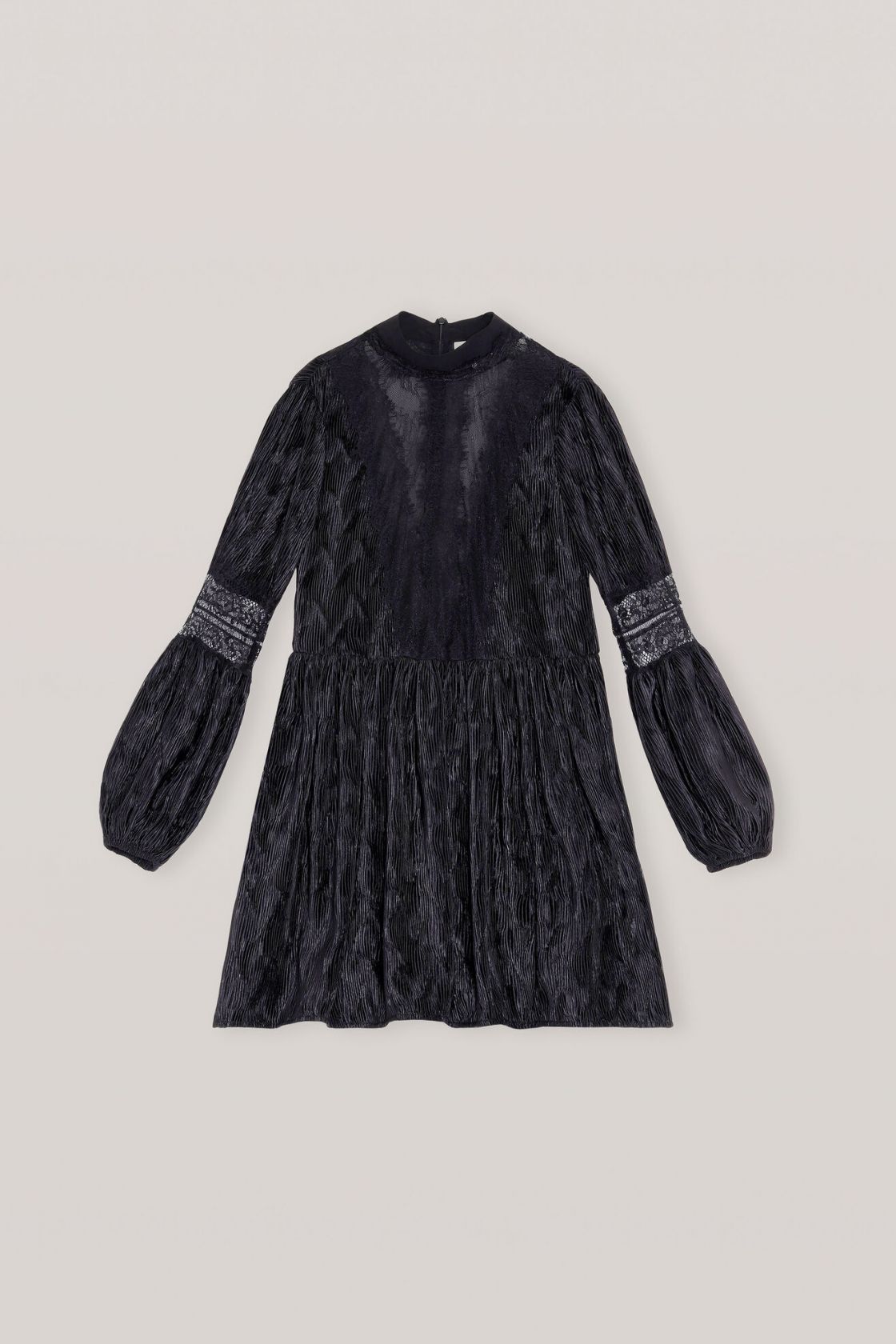 Elegant Black Dress Outfit Ideas