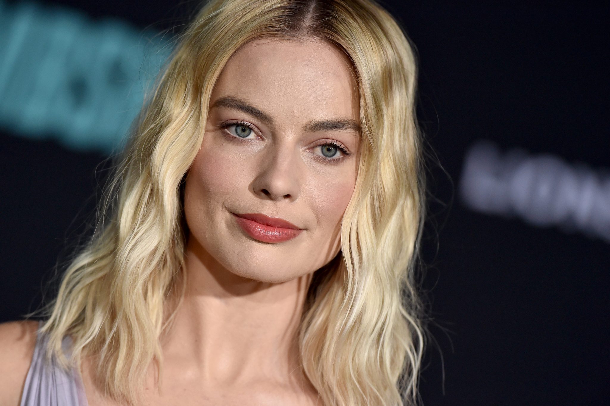 Margot Robbies Pirates Of The Caribbean Film Is Coming 