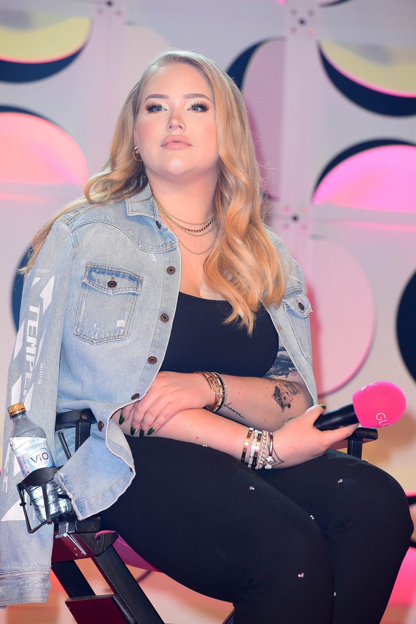 Beauty Vlogger NikkieTutorials Was Blackmailed Into Coming Out