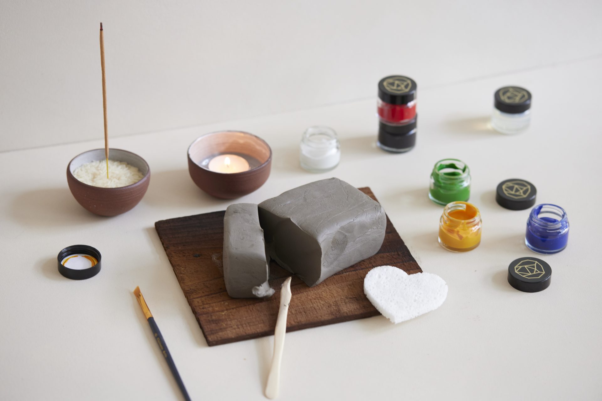 A London pottery studio is sending DIY clay kits to homes
