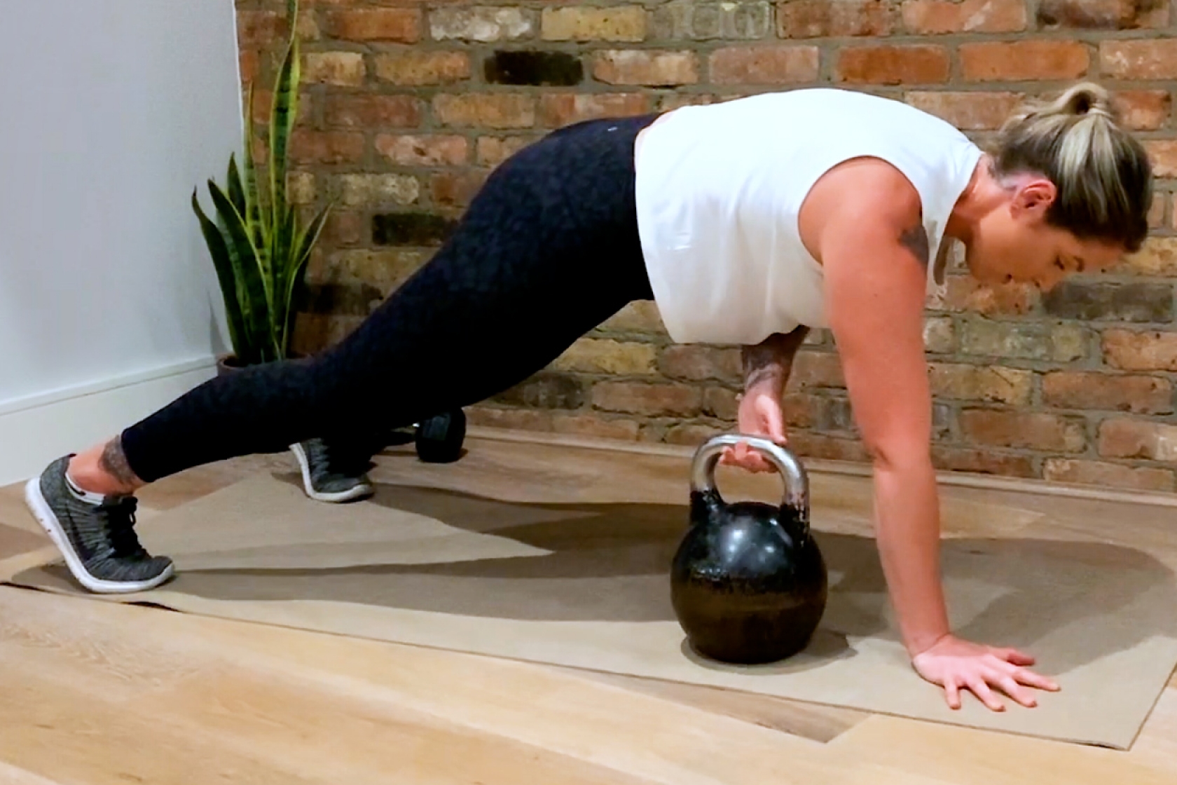 Plank kettlebell online