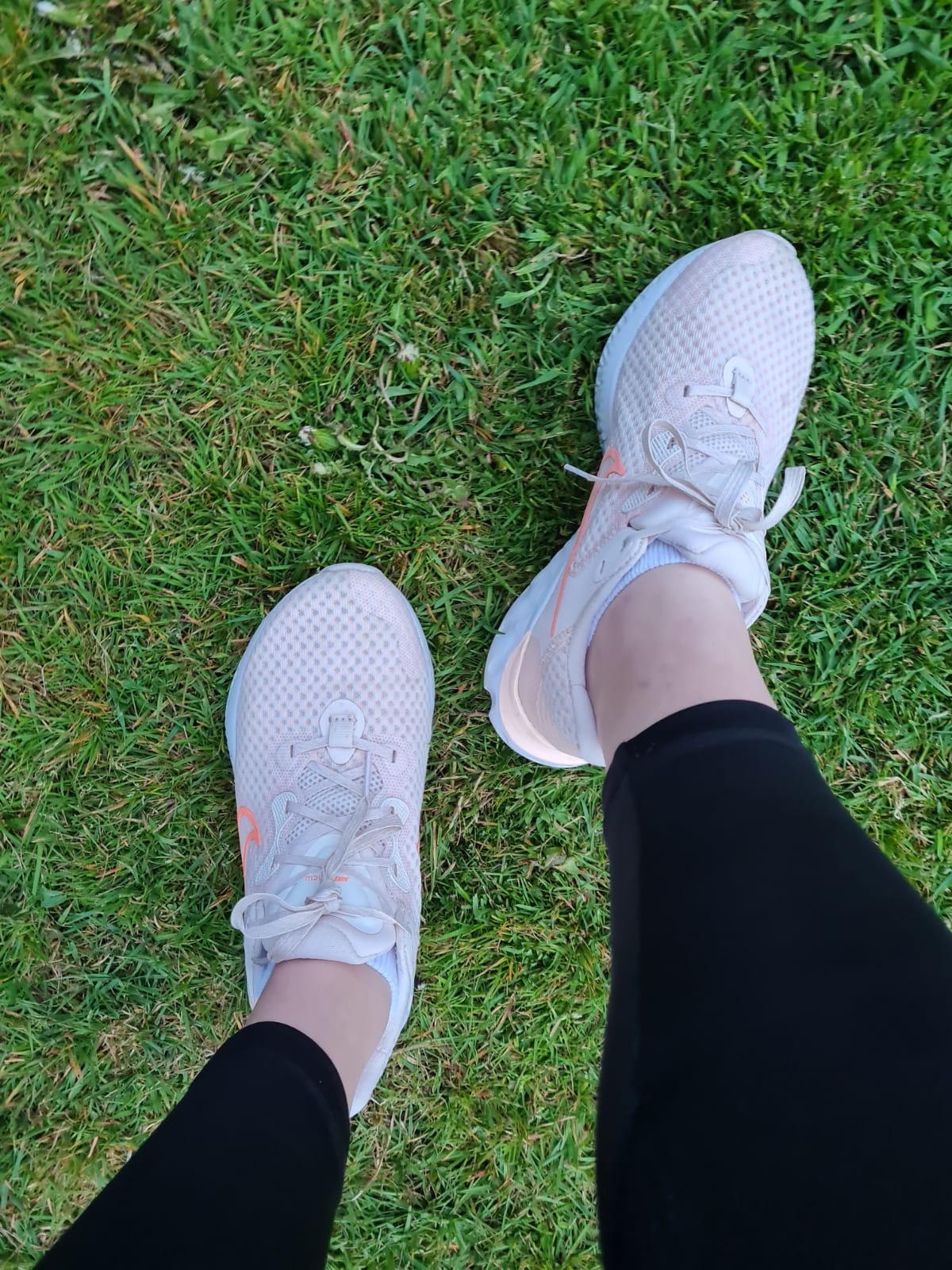 nike running renew trainers review