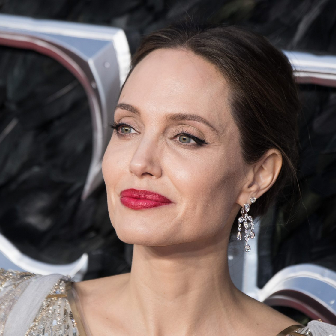 1120px x 1120px - It was just so weird.â€ Angelina Jolie on filming sex scenes with Brad Pitt