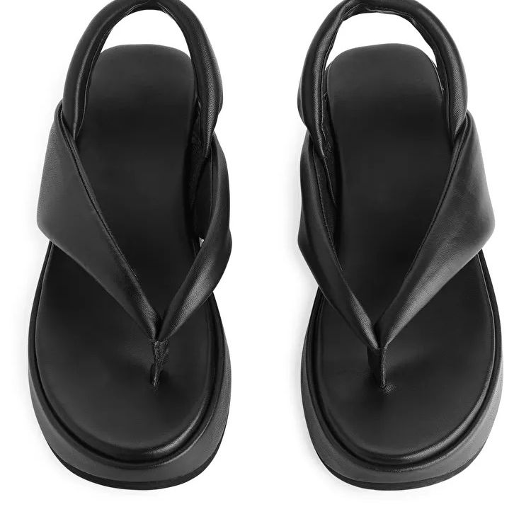 Arket discount thong sandals