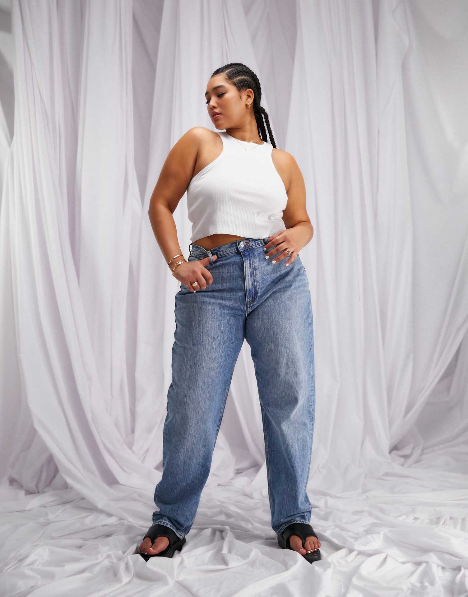 21 Best Baggy Jeans For Women in 2022