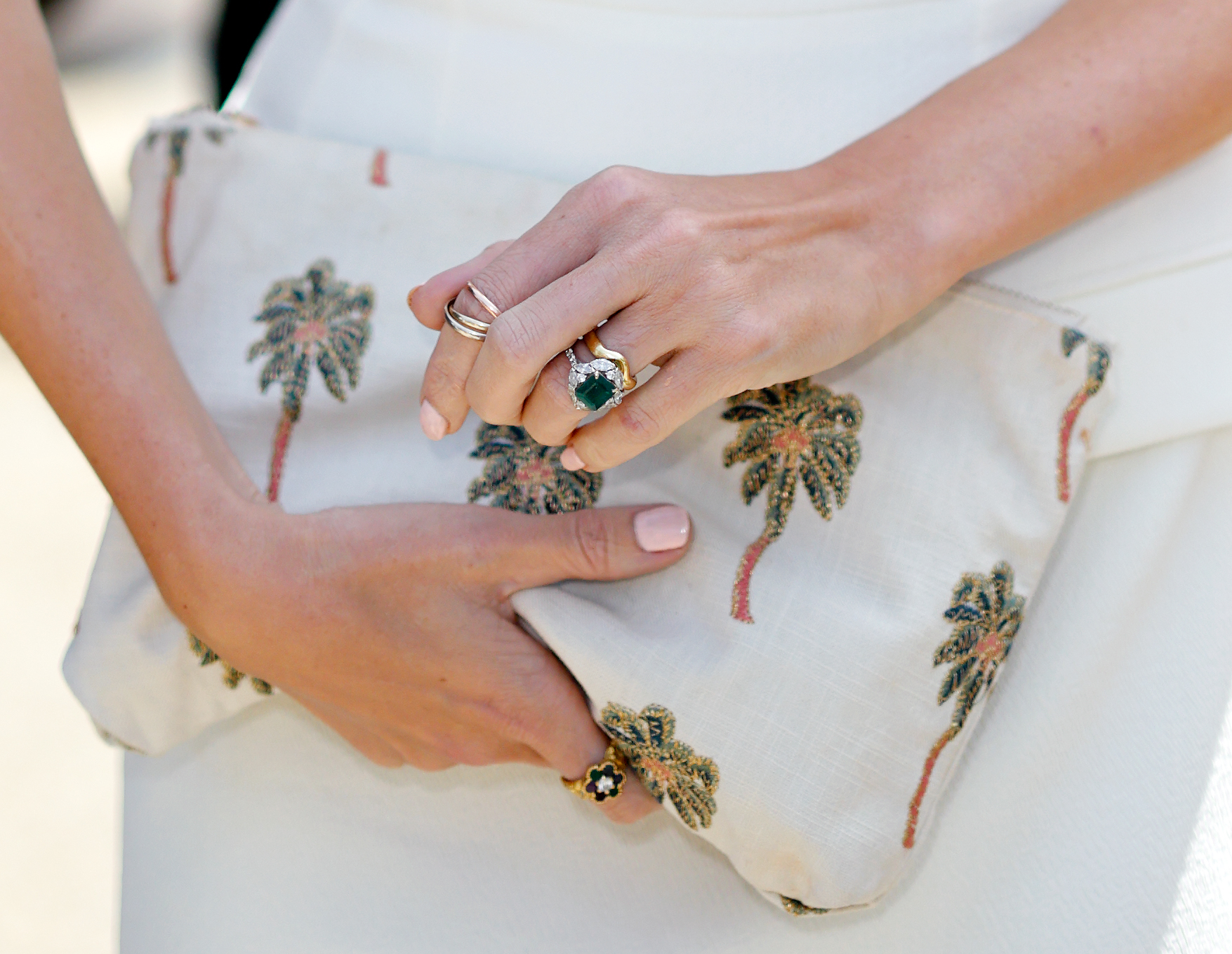 14 Beautiful  Elegant Ideas For Wedding Nails