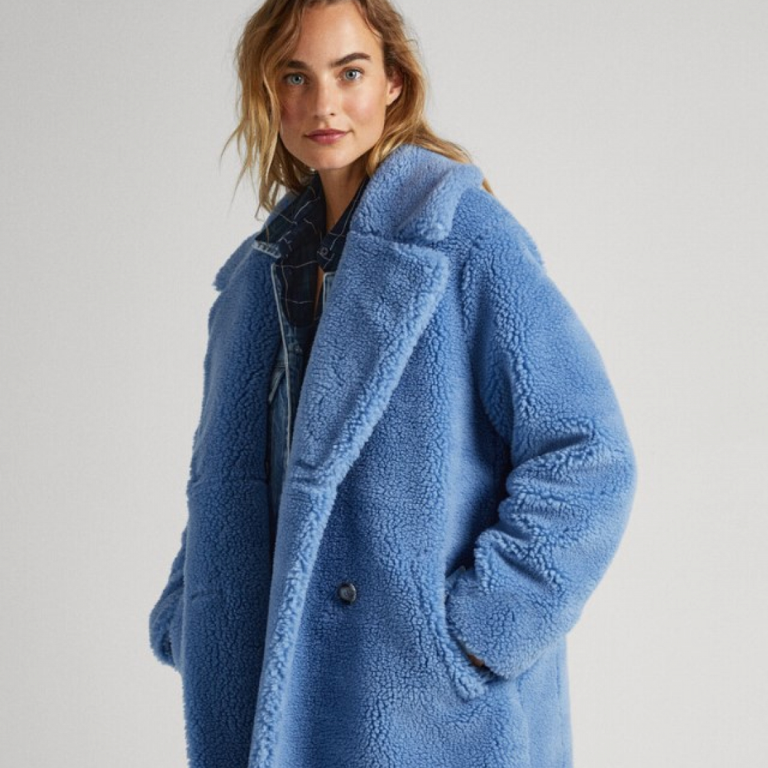 Cozy coat season. 🐻 Linking my favorite teddy bear coats in my bio.   #winterfashion #liketkit