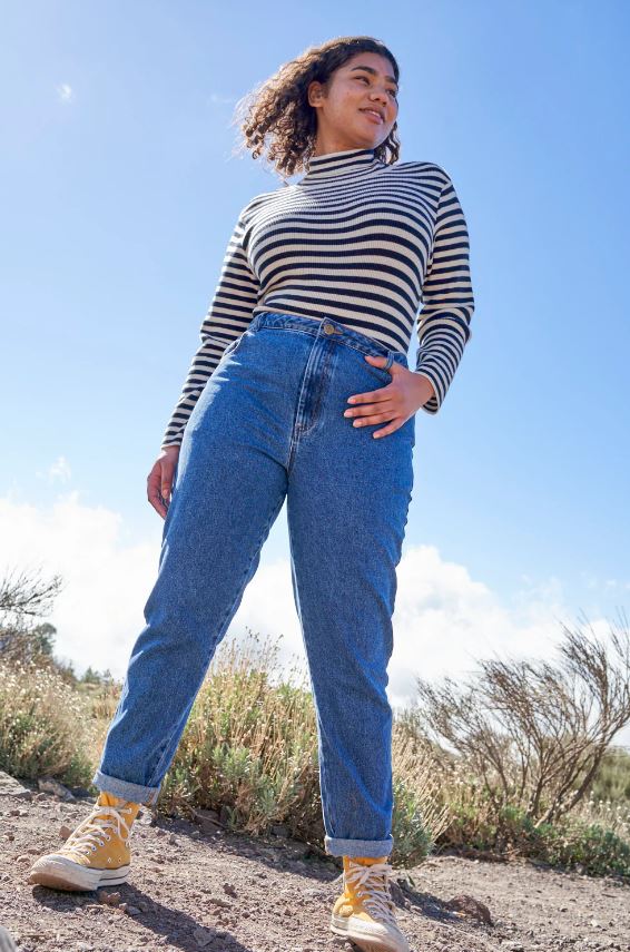 Best comfortable barrel mom jeans 2022: where to buy