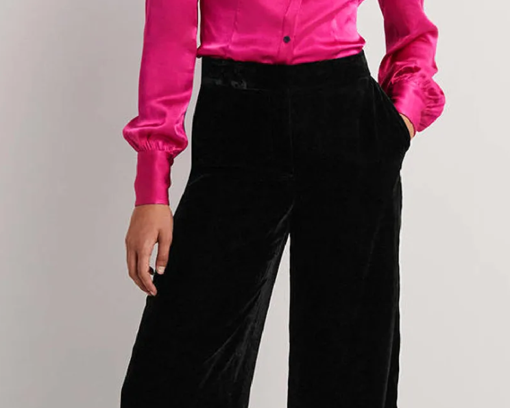 Kew Velvet Pants - Navy | Boden US | Work wear women, Velvet trousers,  Velvet pants