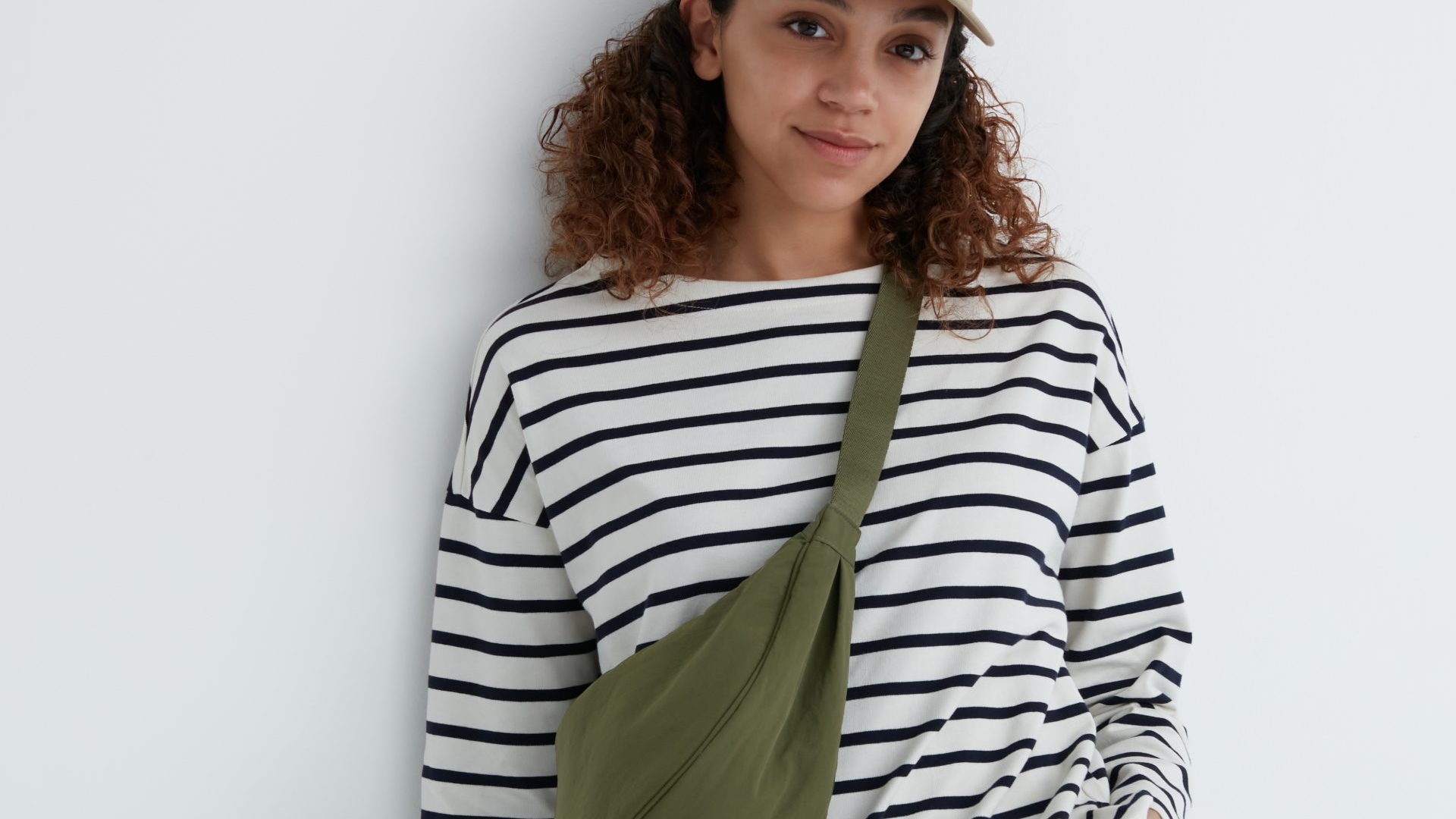 Men's Corduroy Round Mini Shoulder Bag | Olive | One | Uniqlo US